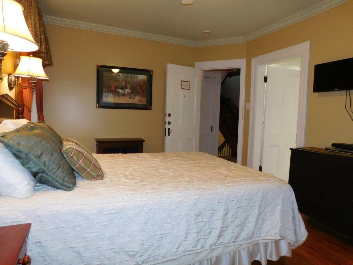 Celtic Charm Bed And Breakfast Сидни Екстериор снимка